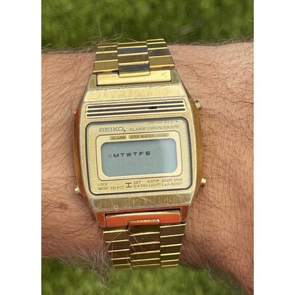 Vintage 1980s Seiko A639-5009 LCD Chronograph Watch Gold Tone Dead Battery - Picture 1 of 10